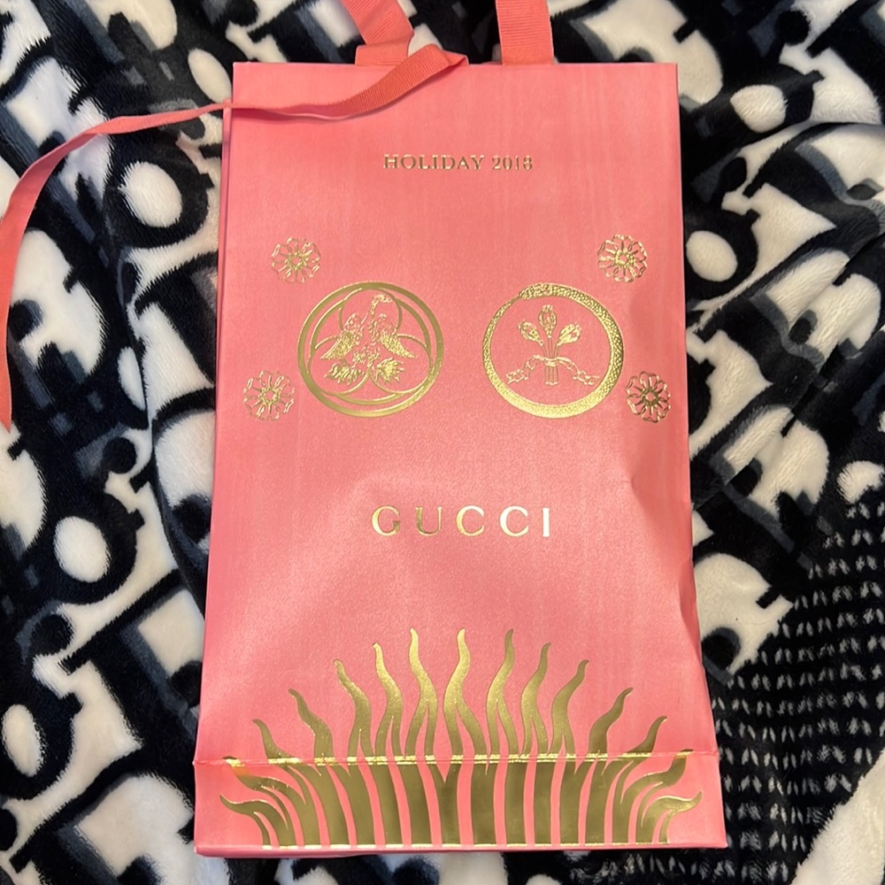 Authentic 2018 Gucci Holiday Bag